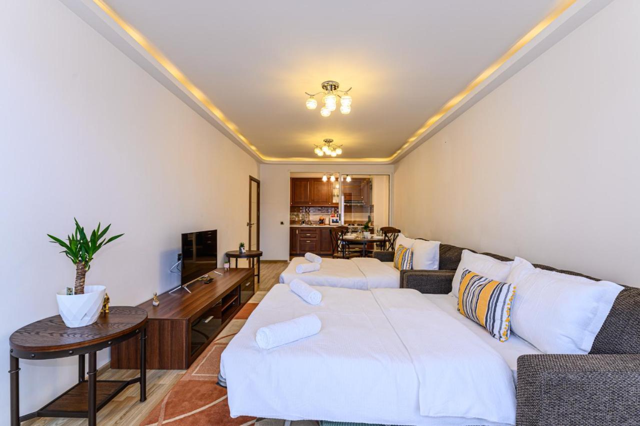 Jad - Comfortable - 3 Rooms Apartments Isaran Coresi Brasov Exterior photo