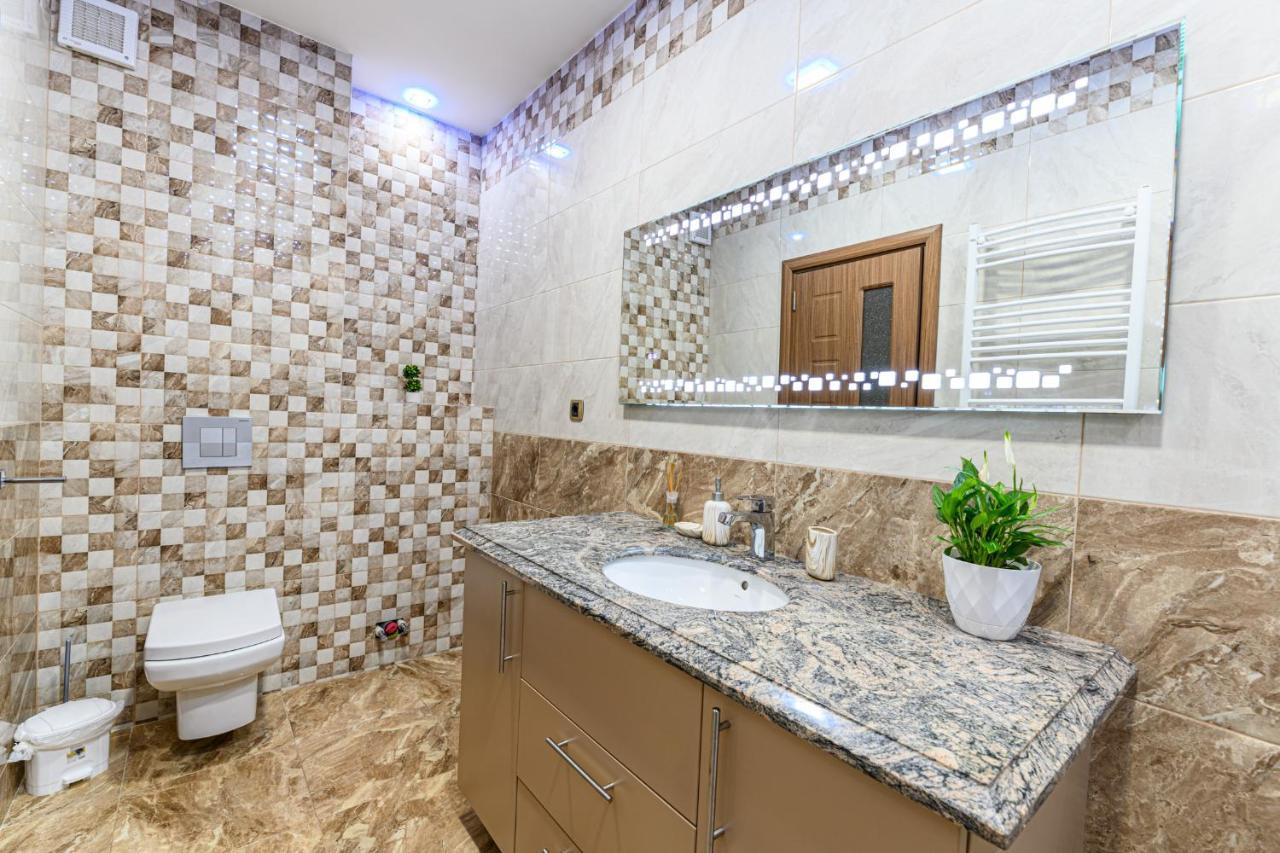 Jad - Comfortable - 3 Rooms Apartments Isaran Coresi Brasov Exterior photo