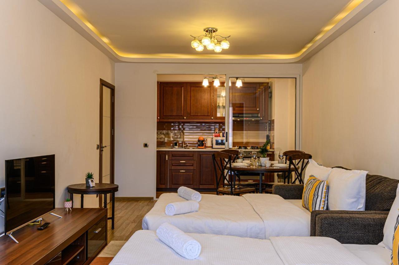 Jad - Comfortable - 3 Rooms Apartments Isaran Coresi Brasov Exterior photo