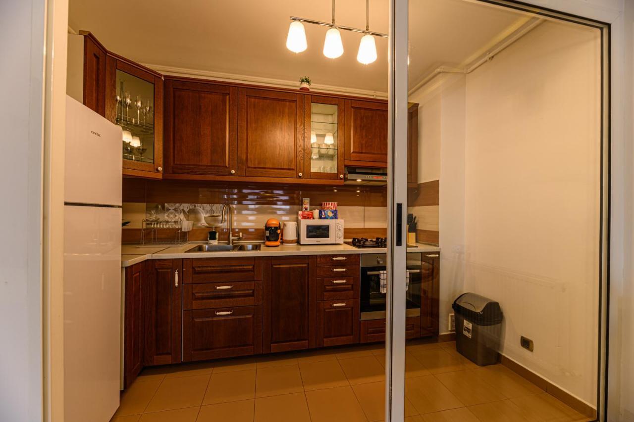 Jad - Comfortable - 3 Rooms Apartments Isaran Coresi Brasov Exterior photo