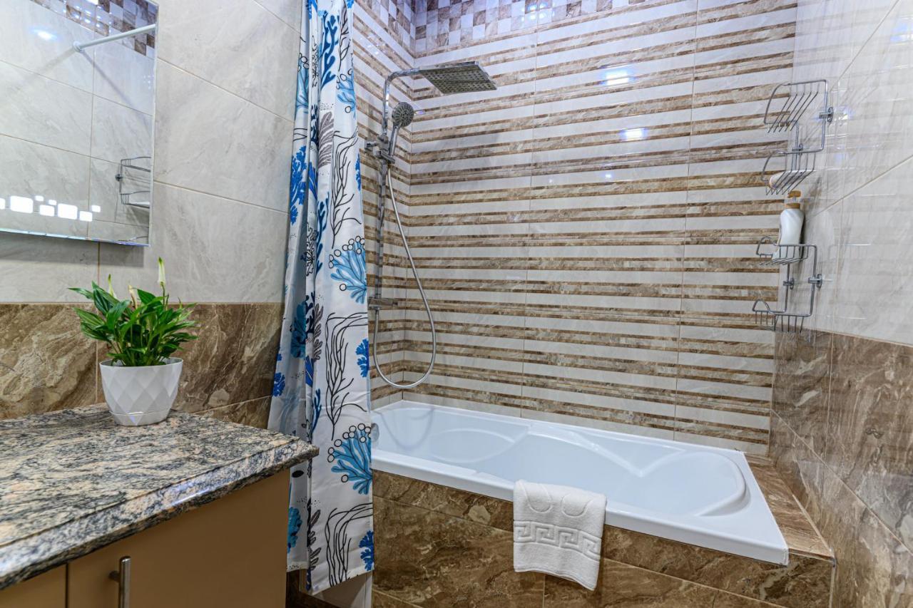 Jad - Comfortable - 3 Rooms Apartments Isaran Coresi Brasov Exterior photo
