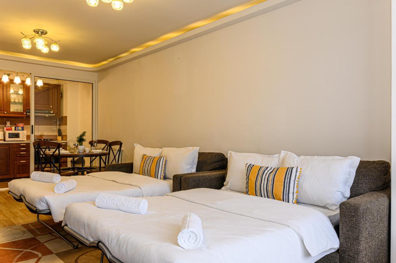 Jad - Comfortable - 3 Rooms Apartments Isaran Coresi Brasov Exterior photo
